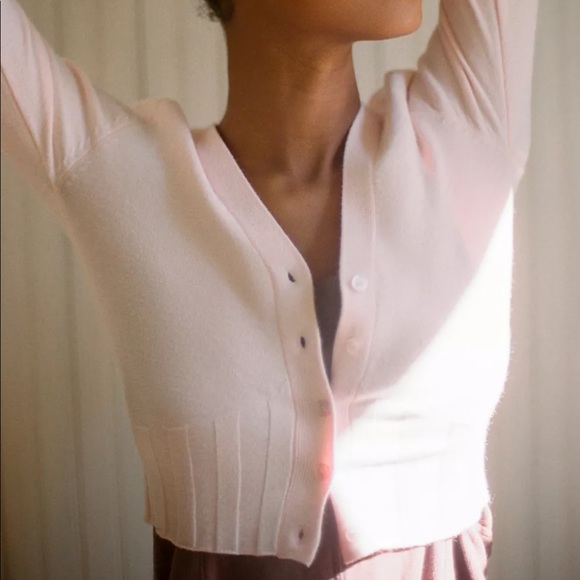 Urban Outfitters Sweaters - Urban Outfitters Chloe Fitted Cropped Cardigan Med